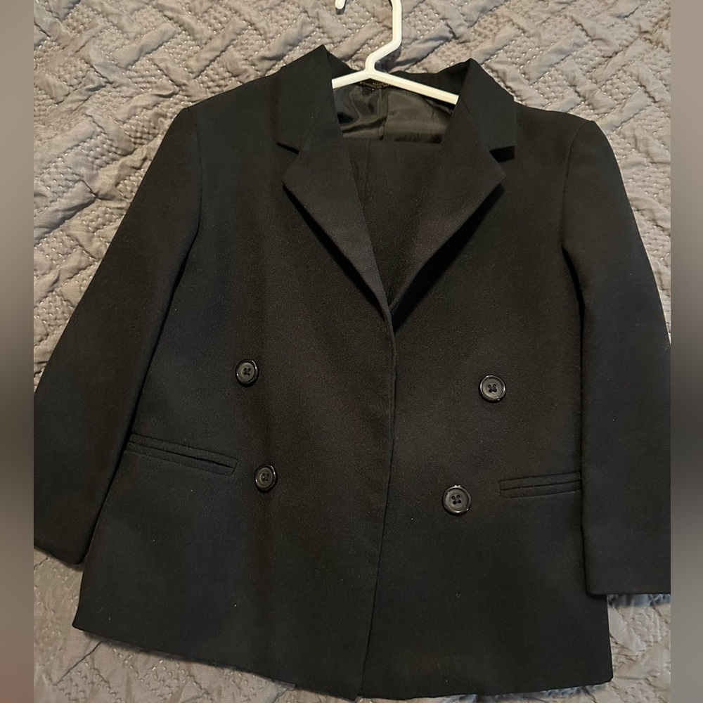 Boys 4T black suit jacket and pants set